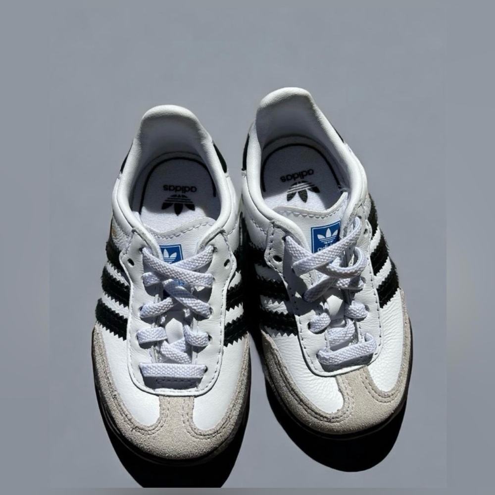 Adidas Sambas